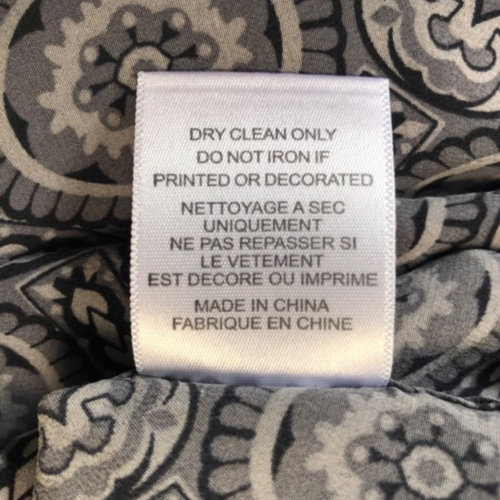 EQUIPMENT Signature Slim 100% Silk Gray Medallion - Picture 10 of 10